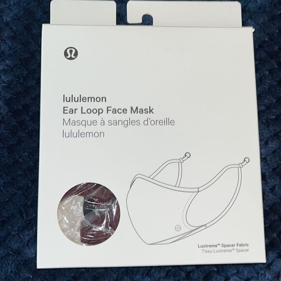 BNIB Red Garnet South Carolina New unisex Lululemon Ear Loop Face Mask in Box - Picture 1 of 3